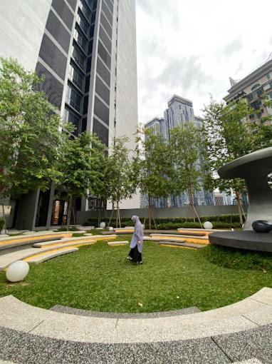 The Scarletz Klcc By Skyscraper *